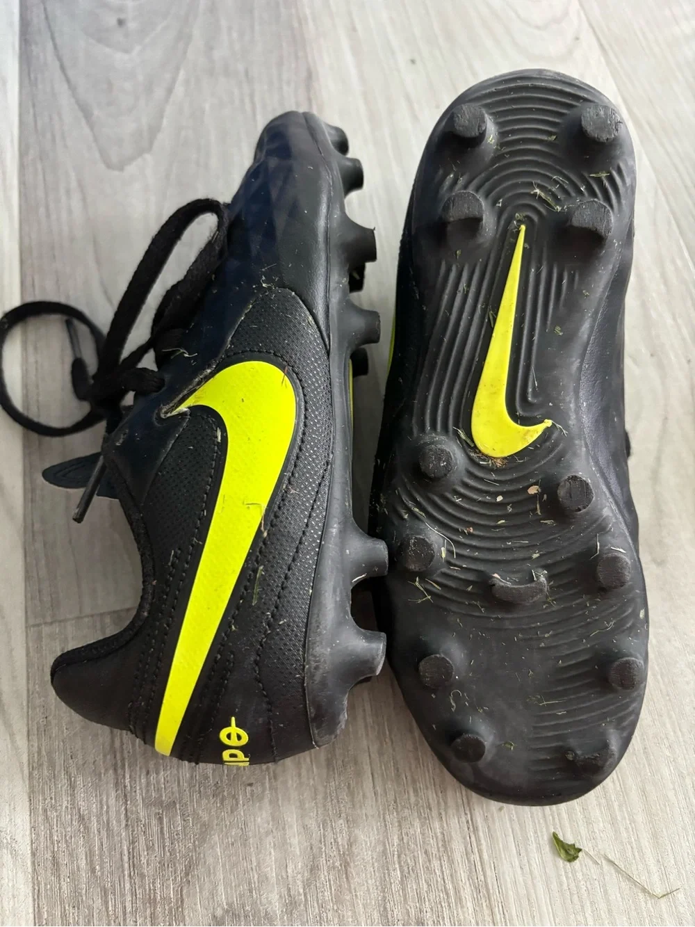 Kids Black and Neon Yellow Soccer Cleats